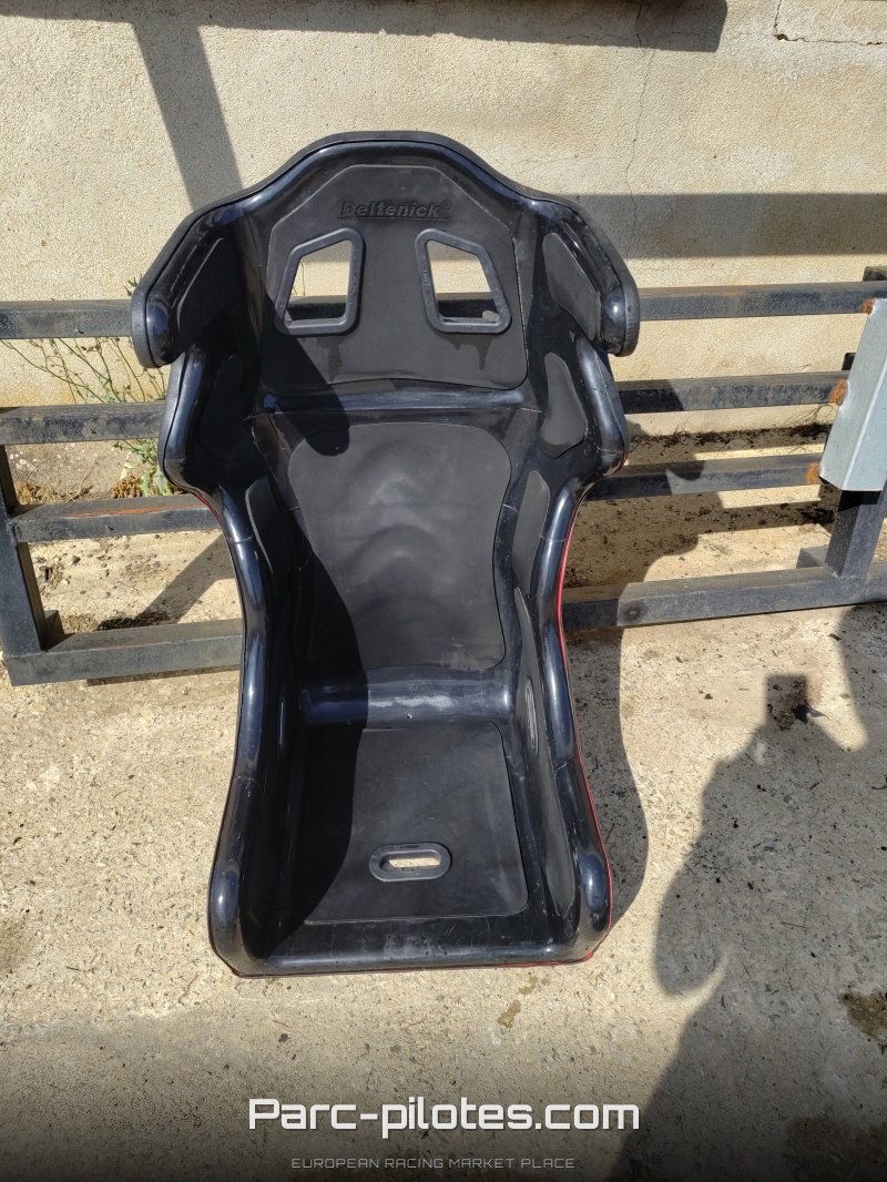 Siège baquet a oreille homologué