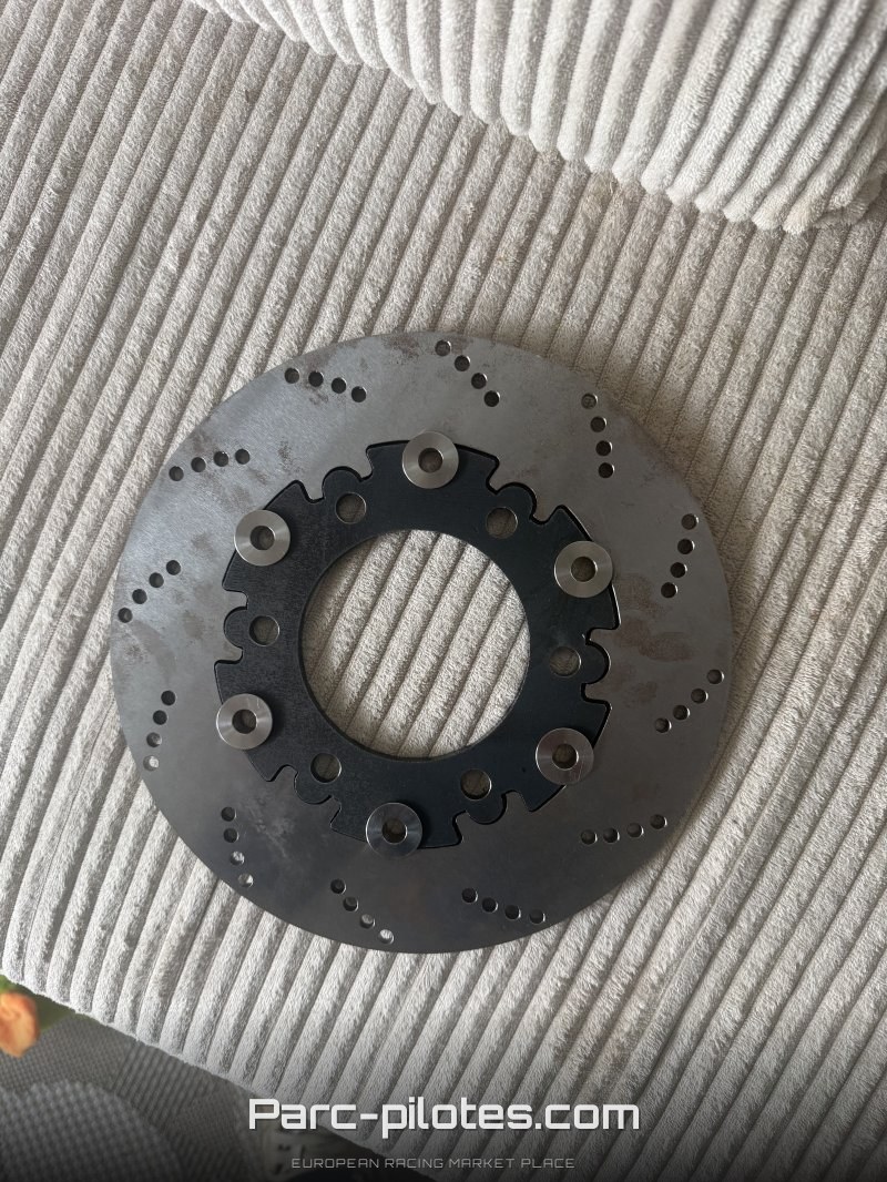 Disque de freins flottant D220/230