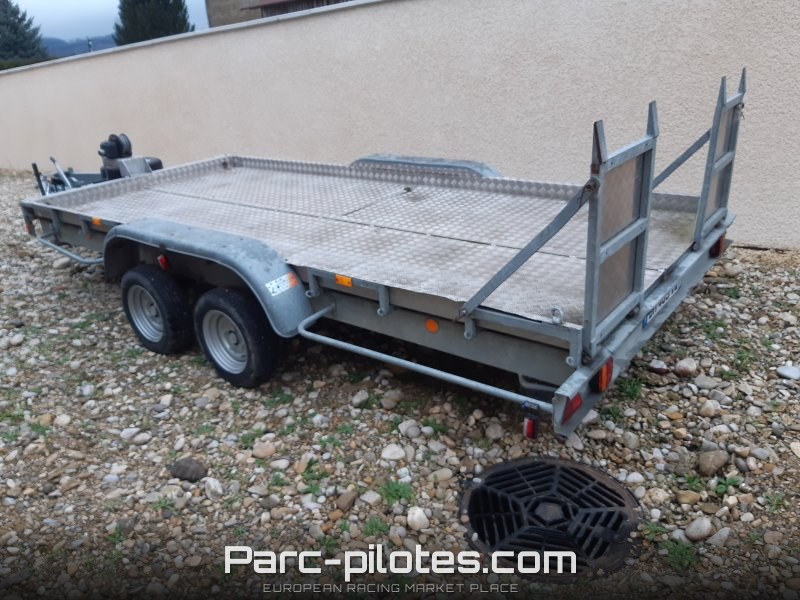 Vends Remorque porte voiture deux essieux marque Colibri
