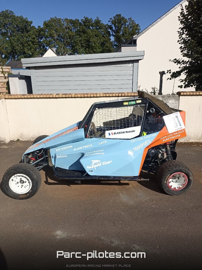 Squal car Mt-09